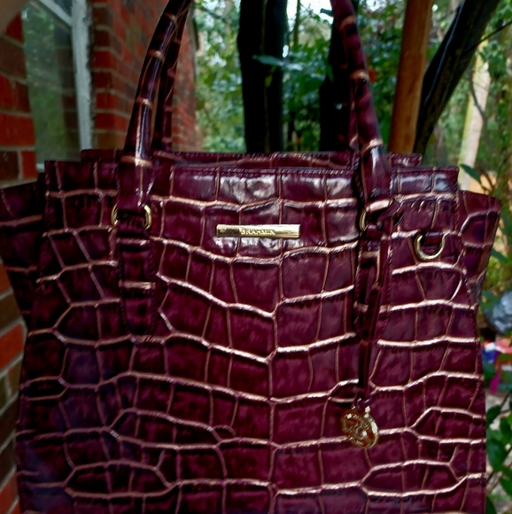 STUNNING! Brahmin PRISCILLA PORT VOLITION with WALLET - Picture 7 of 9